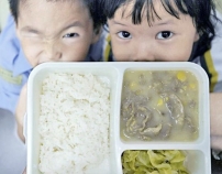 $10湯飯菜通通有齊 愛群「開飯」服事困難家庭