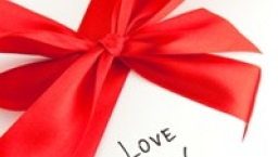 情人節如何送禮﹖羅乃萱夫婦送上實用「貼士」