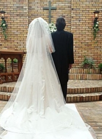 伍渭文牧師–婚禮的禮服