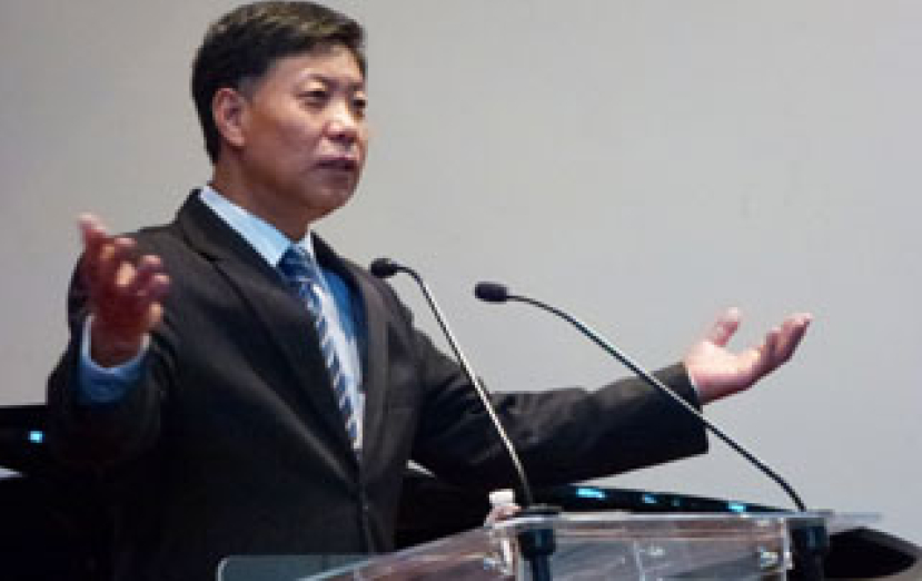 前「六四」領袖張伯笠為神作工 暢談紐約植堂夢