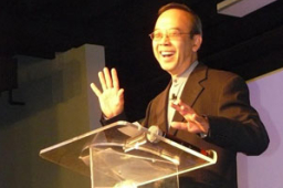 你與上帝是「曾經擁有」或「天長地久」﹖