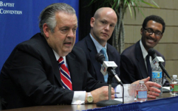 美南浸信會:反對將同性婚姻與民權掛鉤