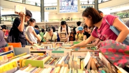 踴躍捐書助陝西孩子建校園