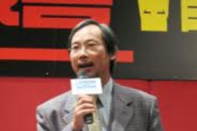 精神科醫生康貴華：幫助同性戀信徒「在愛中飛翔」