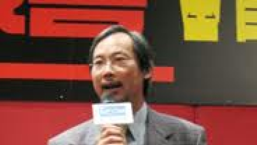 精神科醫生康貴華:幫助同性戀信徒「在愛中飛翔」