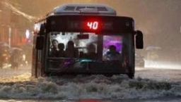 北京暴雨 愛的力量震撼人心