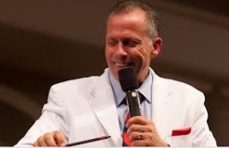 美浸信會牧師傑克夏普與少女通姦被開除