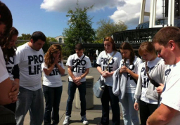 大學青年為宣揚反墮胎橫跨美國3千英里