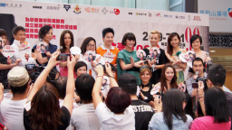 關心妍鄧萃雯大力支持校園防毒