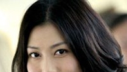 藝人李彩樺本月11日接受洗禮