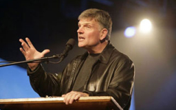 葛福臨呼籲關注美國信仰與道德問題