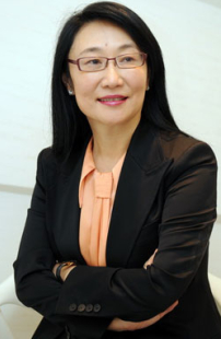 宏達王雪紅引聖經 對企業前景充滿希望