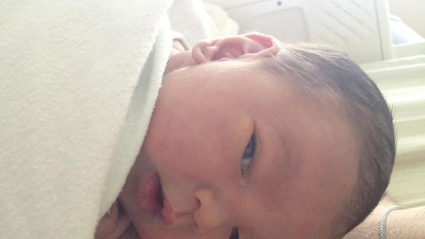 力克嗮寶貝兒子新生照 神的禮物很完美
