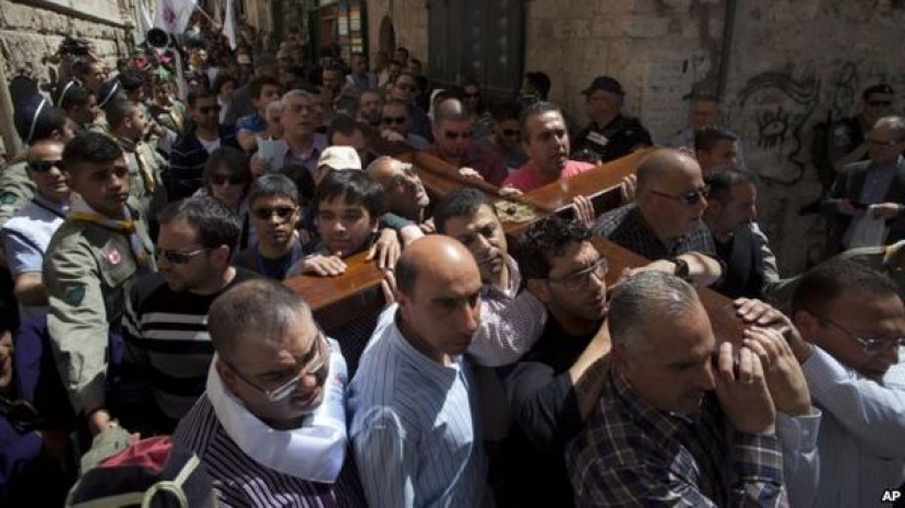 數百基督徒聚集耶路撒冷守受難日