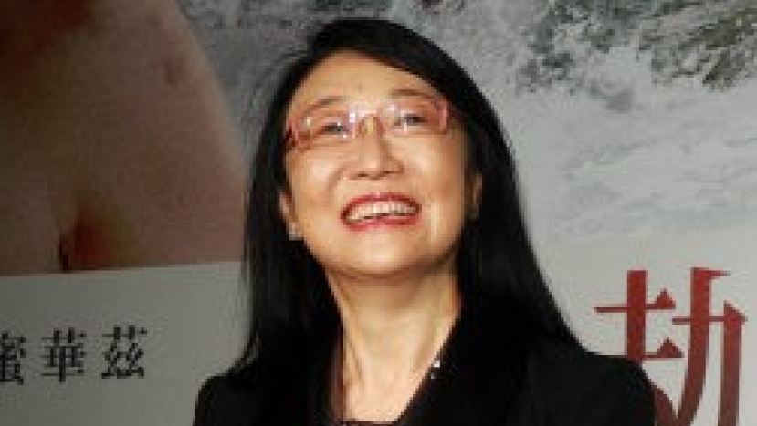 促亞太女性平權 王雪紅捐10萬平板電腦