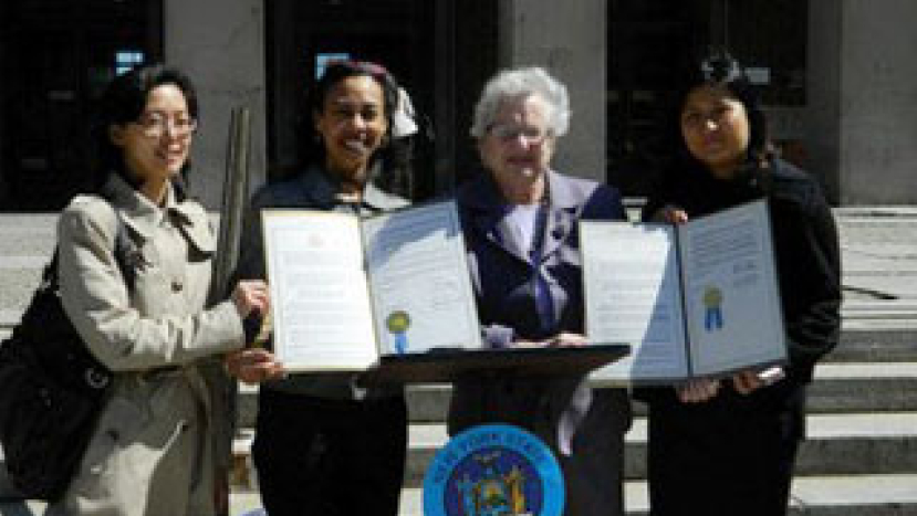 紐約華人基督教機構反家暴獲政府表彰