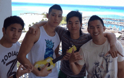 林書豪夏威夷渡假 秀帥氣陽光男孩形象