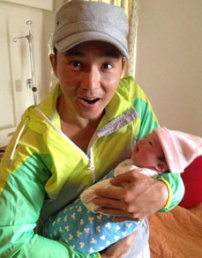 劉畊宏女兒出生周杰倫做契爺