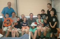 基督徒夫婦為求千金連生12個兒子 還想再生