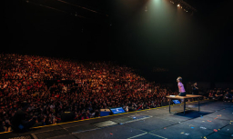 力克胡哲馬來西亞教會佈道人數創新高