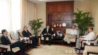中神李思敬訪三自兩會 促日後神學教育交流