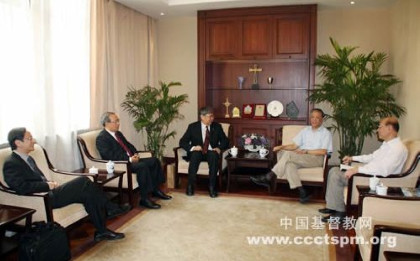 中神李思敬訪三自兩會 促日後神學教育交流