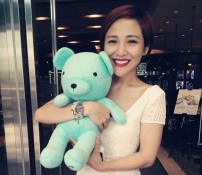 台歌手梁文音鼓勵歌迷育敬虔後裔