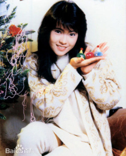 傳藍潔瑛返教會信主 期待基督裡獲新生