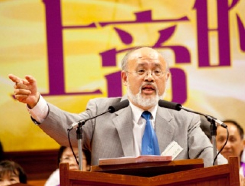 崇基院長盧龍光：丁光訓未說過「因愛稱義」