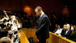 槍殺女友一週年 南非「刀鋒戰士」沉痛懺悔