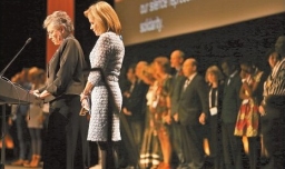 全球愛滋病大會向馬航MH17遇難專家致哀