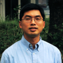 盧龍光留任崇基助新院長邢福增迎挑戰