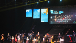 讚美之泉大陸首度領會 5000信徒讚美飛揚