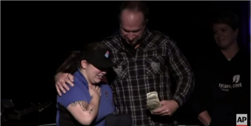 教會付千元小費操練「慷慨樂施」 外賣員感動落淚