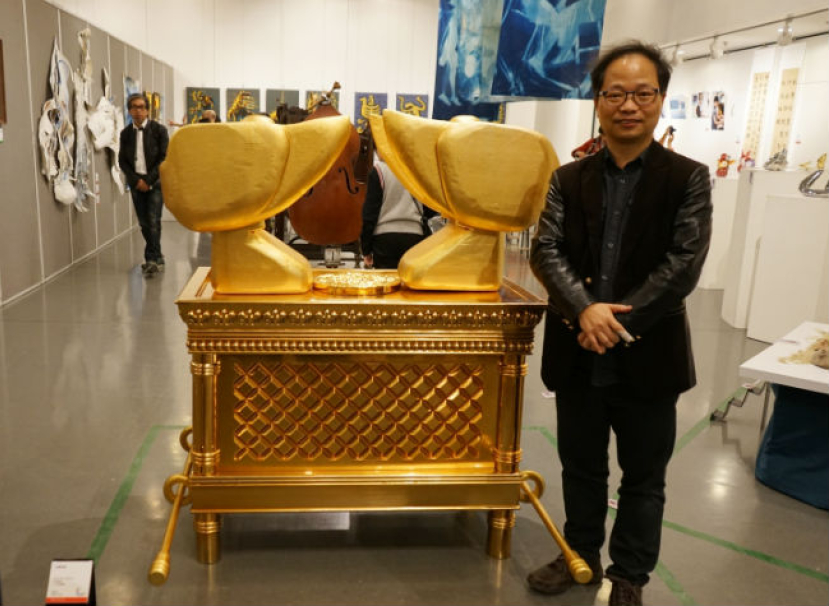 「祝福亞洲」藝術作品水平高 真實比例金約櫃甚有特色