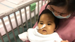 小予恩新年見笑臉 家人願主安慰其他艱難家庭