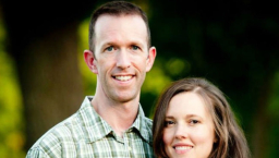 美空軍上校拒簽同性配偶證 受懲處終獲平反