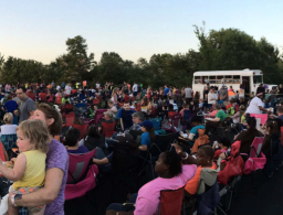 美教會走出圍牆 改裝校巴入社區傳福音