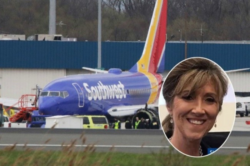 飛機高空引擎爆炸 英女機師因信仰冷靜化危機