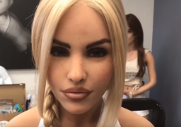 性愛機械人衝擊婚姻 惹道德爭議