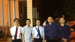 秋雨教會事件餘波未了 王怡等同工遭警毆