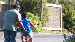 何志滌羅乃萱：父母調整角色子女負責成長