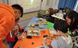 技能與態度強如知識 教育家破傳統為教好Z世代