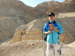 深入曠野探耶穌? 張文偉赴以色列悟靈感畫《我是王》