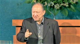 唐崇榮牧師論西方民主:趕神離場教會沒風骨