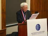 陳日君獲頒自由獎 籲紀念中港民主鬥士亡者