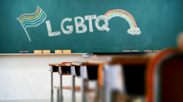 伊利诺州通过法案 学生强制修LGBT历史