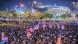 萬人赴人權法案感恩會 美牧師見證：跪街求港現民主