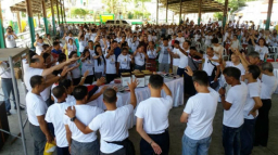 菲律賓倫布語新約聖經 歷盡四十年終面世