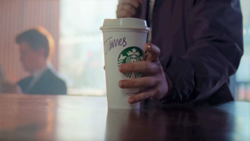 星巴克廣告推動變性 團體斥謊言哄兒童